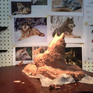 10 wolf sculpture
